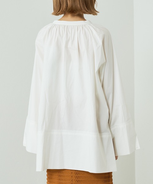 Lui's（ルイス）の「スリーブスリットボタンデザインシャツ（シャツ/ブラウス・レディース・ホワイト・FREE）」の17枚目の写真