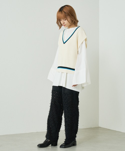 Lui's（ルイス）の「スリーブスリットボタンデザインシャツ（シャツ/ブラウス・レディース・ホワイト・FREE）」の10枚目の写真