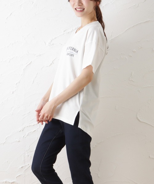 Mac-House(マックハウス)の「UNDERWRAPS アンダーラップス バックテール刺繍VネックTシャツ(Tシャツ/カットソー・レディース・ホワイト/チャコール/ピンク・フリー)」の11枚目の写真
