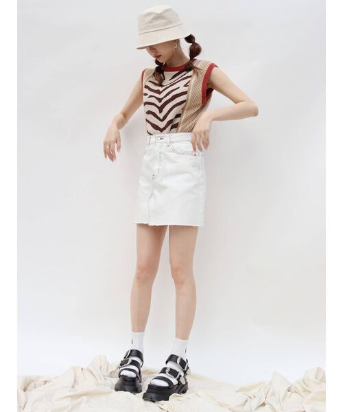 EVRIS（エヴリス）の「パターンミックスジャガードニットベスト（ニット/セーター・レディース・オレンジ/ブルー・FREE）」の16枚目の写真