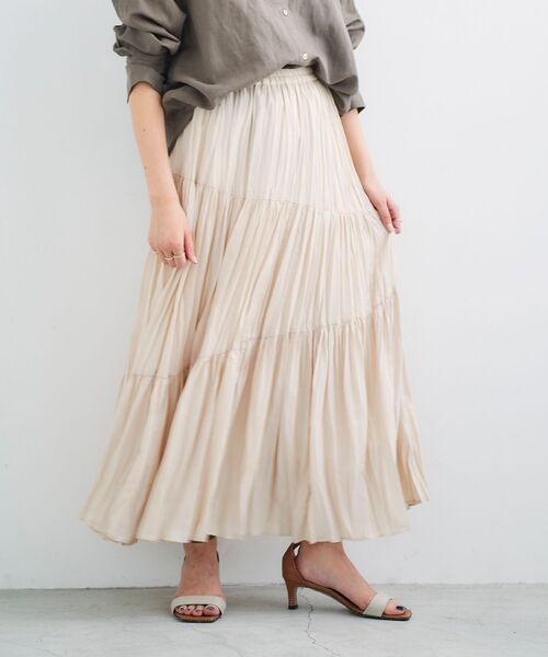 le.coeur blanc（ルクールブラン）の「プリーツティアードロングスカート（スカート・レディース・グリーン/ブラック/アイボリー・38）」の9枚目の写真