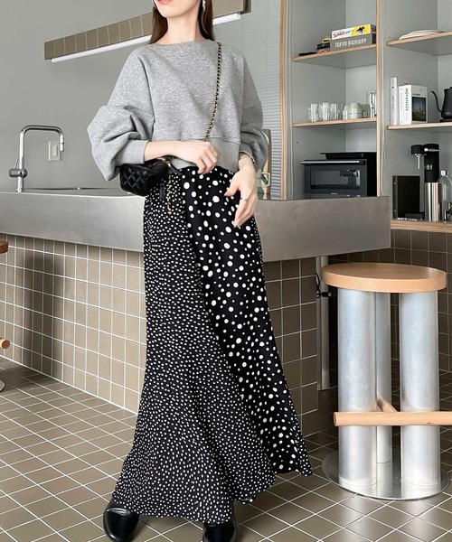 classicalelf（クラシカルエルフ）の「てろんな華奢感。マルチドット&無地パネルセミフレアスカート（スカート・レディース・ブラック/ブラック系その他・MEDIUM/X-LARGE）」の13枚目の写真