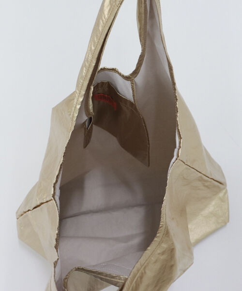 UNIVERSAL OVERALL（ユニバーサルオーバーオール）の「【UNIVERSAL OVERALL/ユニバーサルオーバーオール】ポケッタブル メタルトートバッグ（トートバッグ・レディース・ブラック/シルバー/ゴールド・FREE）」の5枚目の写真