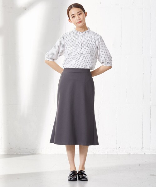 J.PRESS(ジェイプレス)の「【洗える】 ドットプリント フリル衿 カットソー(Tシャツ/カットソー・レディース・ブラック系5/ライトグレー系5/パープル系5・MEDIUM/LARGE)」の4枚目の写真
