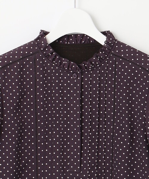 J.PRESS(ジェイプレス)の「【洗える】 ドットプリント フリル衿 カットソー(Tシャツ/カットソー・レディース・ブラック系5/ライトグレー系5/パープル系5・MEDIUM/LARGE)」の10枚目の写真