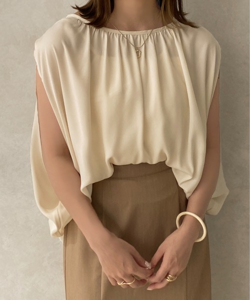 apres jour clair（アプレジュールクレア）の「【apres jour clair】スリットデザインブラウス【ZOZOTOWN限定アイテム】（シャツ/ブラウス・レディース・ベージュ/アイボリー・X-LARGE/フリー）」の7枚目の写真