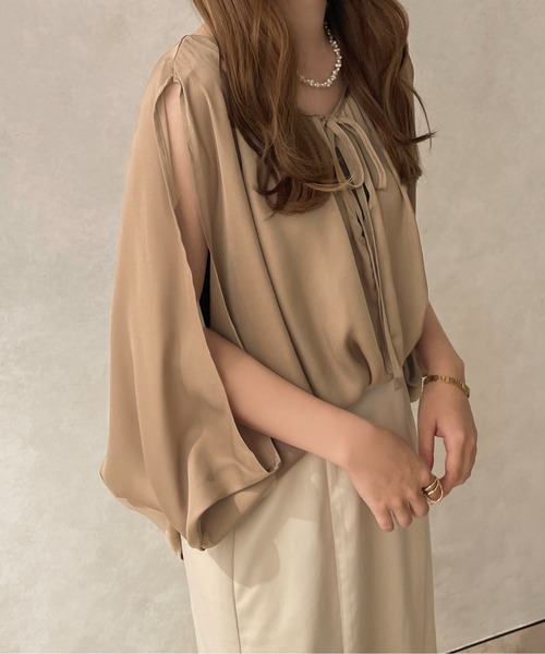apres jour clair（アプレジュールクレア）の「【apres jour clair】スリットデザインブラウス【ZOZOTOWN限定アイテム】（シャツ/ブラウス・レディース・ベージュ/アイボリー・X-LARGE/フリー）」の14枚目の写真