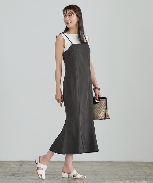 KOBE LETTUCE（コウベレタス）の「ツイルマーメイドキャミワンピース（ワンピース・レディース・ベージュ/ナチュラル/ブラック系・FREE）」の2枚目の写真