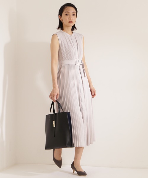 ナチュラルビューティーベーシック バックルベルトプリーツワンピース NATURAL BEAUTY BASIC（ナチュラルビューティーベーシック）の