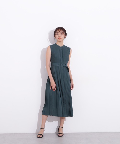 ナチュラルビューティーベーシック バックルベルトプリーツワンピース NATURAL BEAUTY BASIC（ナチュラルビューティーベーシック）の
