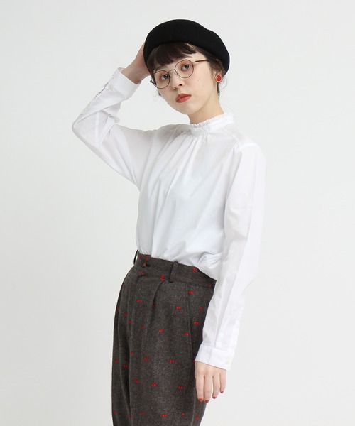 CHILD WOMAN(チャイルドウーマン)の「無地/ストライプ スタンドカラーシャツ(シャツ/ブラウス・レディース・ホワイト/ネイビー/ブラック・FREE)」の4枚目の写真