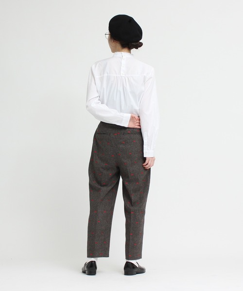 CHILD WOMAN(チャイルドウーマン)の「無地/ストライプ スタンドカラーシャツ(シャツ/ブラウス・レディース・ホワイト/ネイビー/ブラック・FREE)」の7枚目の写真