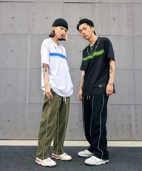 Ressaca(レサーカ)の「コーデュロイ パイピング ルーズトラックパンツ(その他パンツ・メンズ・ブラック/カーキ/グレー・M/L/XL/XXL)」の4枚目の写真