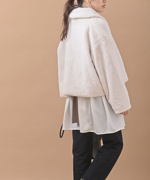 rps(アールピーエス)の「フェイクファーショールカラーショートジャケット(その他アウター・レディース・ブラック/アイボリー/モカ/グレイッシュベージュ・M/フリー)」の8枚目の写真