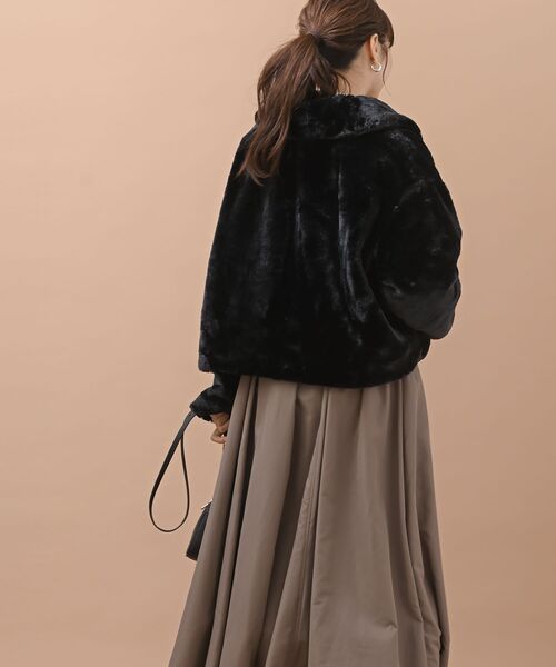 rps(アールピーエス)の「フェイクファーショールカラーショートジャケット(その他アウター・レディース・ブラック/アイボリー/モカ/グレイッシュベージュ・M/フリー)」の15枚目の写真