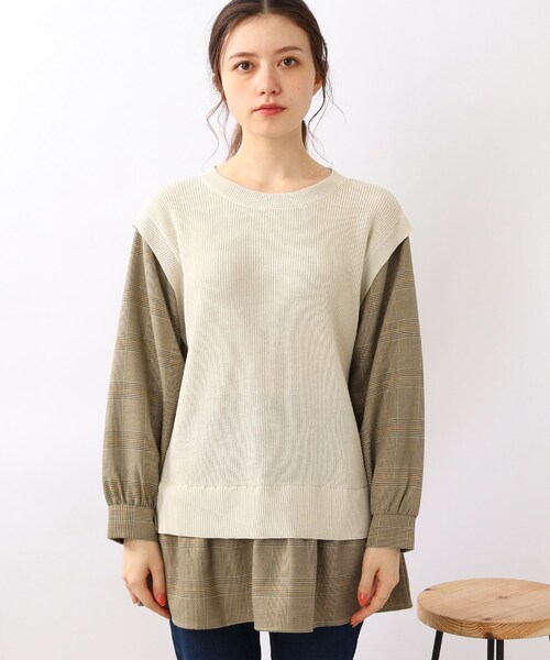 DRESKIP（ドレスキップ）の「◆1枚で旬コーデ！ニットベストドッキング トップス（Tシャツ/カットソー・レディース・ブラック/ライトベージュ/ブルー・02/03/04）」の4枚目の写真