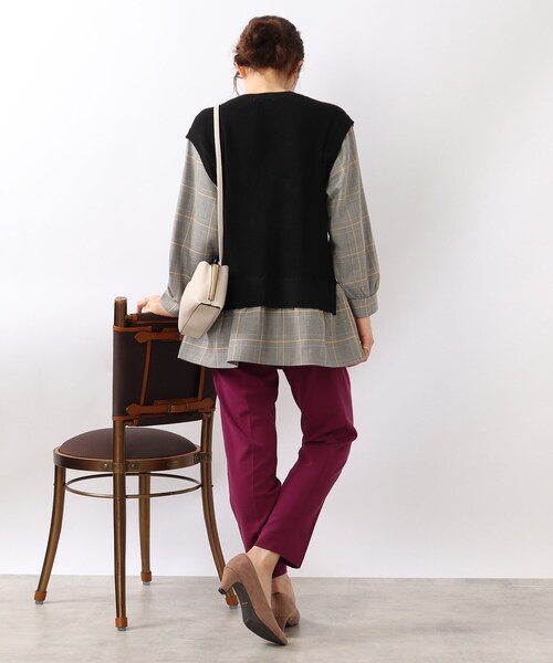 DRESKIP（ドレスキップ）の「◆1枚で旬コーデ！ニットベストドッキング トップス（Tシャツ/カットソー・レディース・ブラック/ライトベージュ/ブルー・02/03/04）」の16枚目の写真