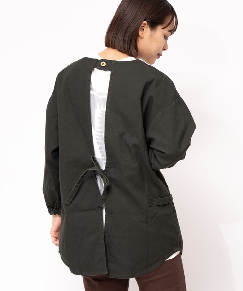THE BAREFOOT（ベアフット）の「【 TEMPUS / テンプス 】 アウトドア割烹着 エプロン かっぽうぎ キャンプ OUTDOOR KAPPOGI IZI 19362806（エプロン・レディース・インディゴブルー/カーキ/ブラック・FREE）」の12枚目の写真