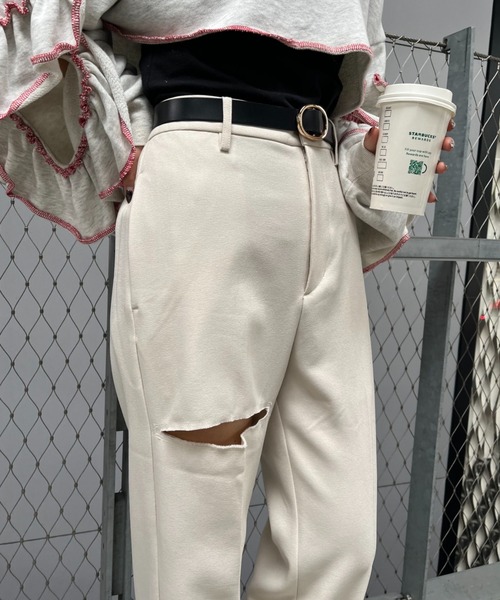 CIAOPANIC（チャオパニック）の「美脚カットアウトスラックスパンツ（スラックス・レディース・アイボリー/ブラック/ブラウン・SMALL/MEDIUM）」の2枚目の写真