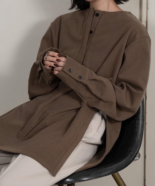 lawgy（ラウジー）の「soft touch stripe tops（シャツ/ブラウス・レディース・ブラウン/ベージュ・FREE）」の3枚目の写真