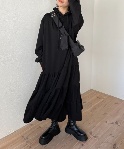wee9s（ウィークス）の「OBENTOU BAG / ミニポーチ付きスクエアバッグ（ショルダーバッグ・レディース・ブラック/レッド・FREE）」の15枚目の写真
