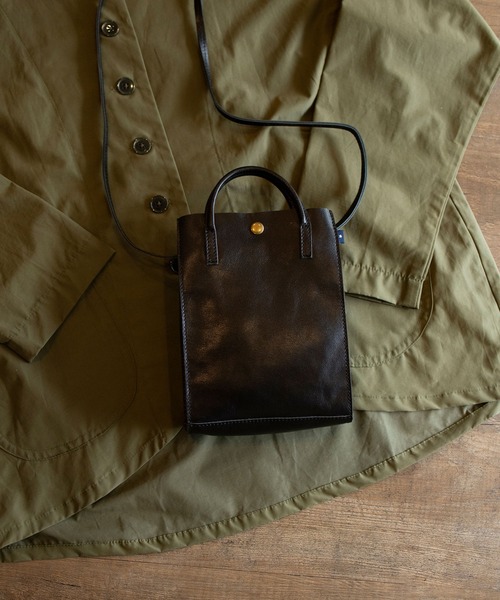  MAKE UP（メイクアップ）の「MAKE UP 山羊革 レザー ミニショルダー（ショルダーバッグ・レディース・グレー/ブラック/ベージュ・FREE）」の2枚目の写真