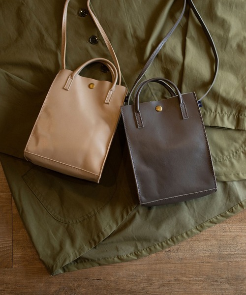  MAKE UP（メイクアップ）の「MAKE UP 山羊革 レザー ミニショルダー（ショルダーバッグ・レディース・グレー/ブラック/ベージュ・FREE）」の4枚目の写真