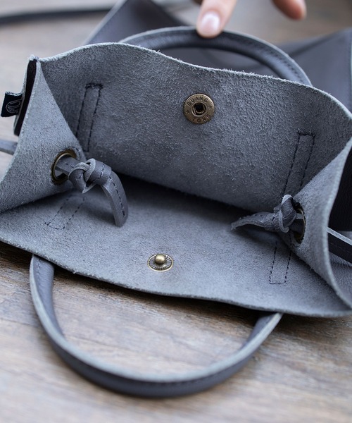  MAKE UP（メイクアップ）の「MAKE UP 山羊革 レザー ミニショルダー（ショルダーバッグ・レディース・グレー/ブラック/ベージュ・FREE）」の8枚目の写真