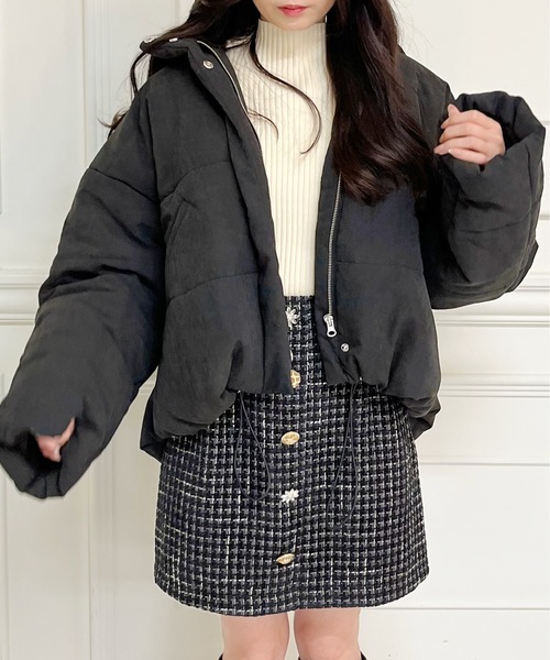 MIIA(ミーア)の「ショートエコダウンジャケット(ダウンジャケット/コート・レディース・ベージュ/オフホワイト/ブラック・FREE)」の16枚目の写真