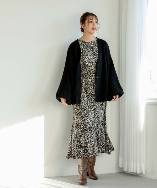 fifth（フィフス）の「袖ボリュームニットカーディガン（カーディガン/ボレロ・レディース・ピンク/オフホワイト/ネイビー/ブラック・S/M）」の20枚目の写真