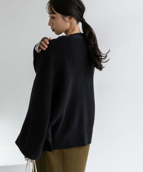 fifth（フィフス）の「袖ボリュームニットカーディガン（カーディガン/ボレロ・レディース・ピンク/オフホワイト/ネイビー/ブラック・S/M）」の8枚目の写真