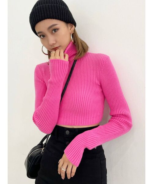 EMODA(エモダ)の「ハイネッククロップニット(ニット/セーター・レディース・ホワイト/ブラック/ピンク/ベージュ/ブルー・FREE)」の6枚目の写真