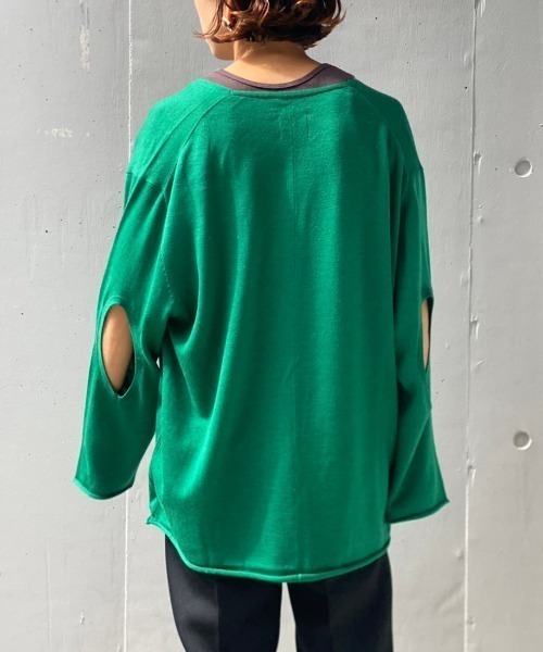 DROIT BELLO(ドロイトベロ)の「DROIT BELLO(ドロイトベロ) エルボーホールデザインニット(ニット/セーター・レディース・ブラック/ベージュ/グリーン・38)」の9枚目の写真