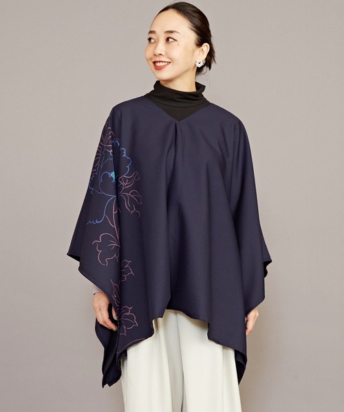 カヤ（カヤ）の「【カヤ】寒牡丹トップス（その他トップス・レディース・ネイビー/レッド系その他/スミクロ・FREE）」の2枚目の写真