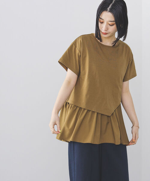 BEAMS HEART(ビームスハート)の「BEAMS HEART / アシンメトリープリーツ 異素材プルオーバー(Tシャツ/カットソー・レディース・オフホワイト/カーキ/クリアブラック・FREE)」の4枚目の写真