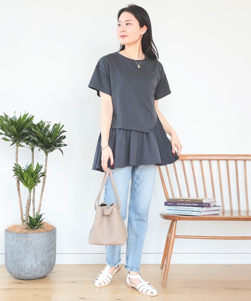 BEAMS HEART(ビームスハート)の「BEAMS HEART / アシンメトリープリーツ 異素材プルオーバー(Tシャツ/カットソー・レディース・オフホワイト/カーキ/クリアブラック・FREE)」の7枚目の写真