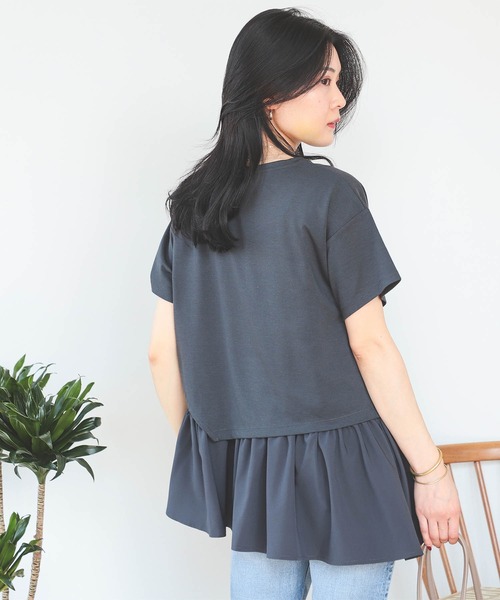 BEAMS HEART(ビームスハート)の「BEAMS HEART / アシンメトリープリーツ 異素材プルオーバー(Tシャツ/カットソー・レディース・オフホワイト/カーキ/クリアブラック・FREE)」の5枚目の写真