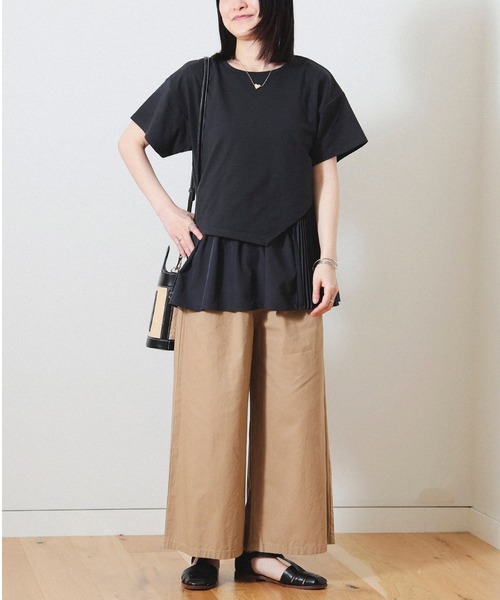 BEAMS HEART(ビームスハート)の「BEAMS HEART / アシンメトリープリーツ 異素材プルオーバー(Tシャツ/カットソー・レディース・オフホワイト/カーキ/クリアブラック・FREE)」の21枚目の写真