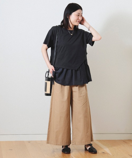 BEAMS HEART(ビームスハート)の「BEAMS HEART / アシンメトリープリーツ 異素材プルオーバー(Tシャツ/カットソー・レディース・オフホワイト/カーキ/クリアブラック・FREE)」の19枚目の写真