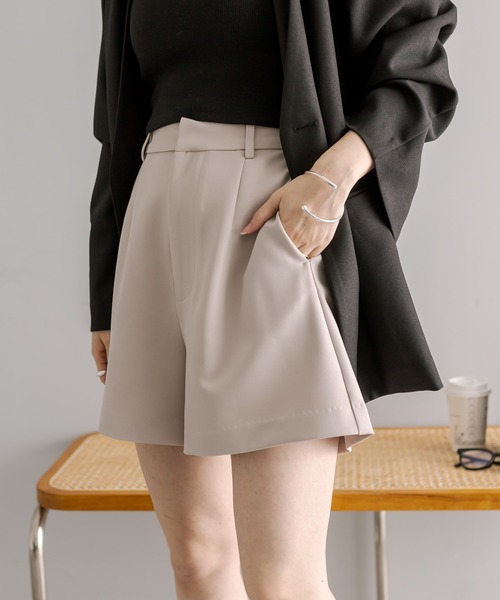 mystic(ミスティック)の「【2サイズ展開!】シンプルショートパンツ(その他パンツ・レディース・ブラック/グレー/アイボリー・1/2)」の19枚目の写真