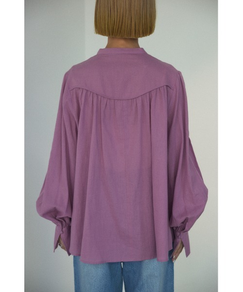 BLACK BY MOUSSY(ブラックバイマウジー)の「balloon sleeve blouse(バルーンスリーブブラウス)(シャツ/ブラウス・レディース・ネイビー/ピンク/オフホワイト・FREE)」の21枚目の写真