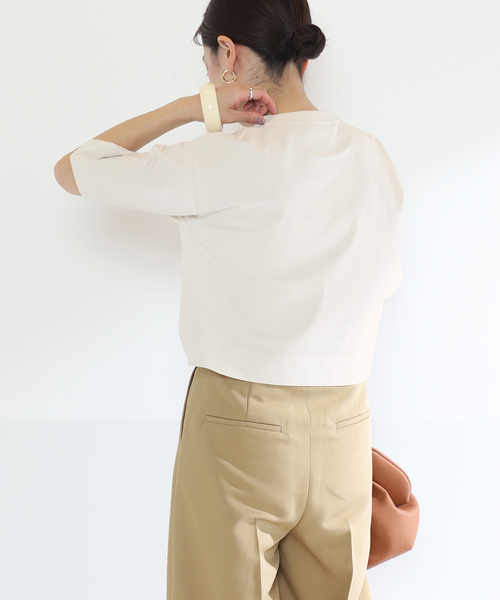 SLOANE(スローン)の「【SLOANE/スローン】別注 クロップドTシャツ(Tシャツ/カットソー・レディース・ベージュ系その他/ブラック・FREE)」の18枚目の写真