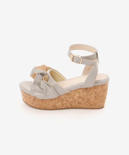 MAJESTIC LEGON(マジェスティックレゴン)の「フカフカフリルサンダル(サンダル・レディース・アイボリー/ブラック/グレイッシュベージュ・MEDIUM/LARGE/SMALL/X-LARGE)」の21枚目の写真