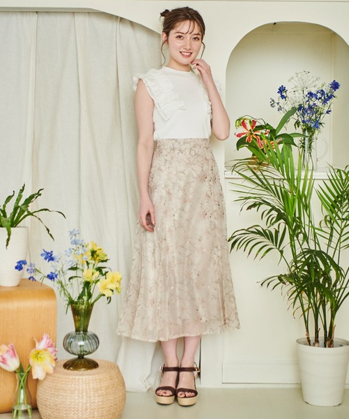 【新品 未使用 お値下げ中】Noela ノエラ 花柄刺繍 スカート モール刺繍花柄スカート | フレアスカート | NOELA OFFICIAL WEB