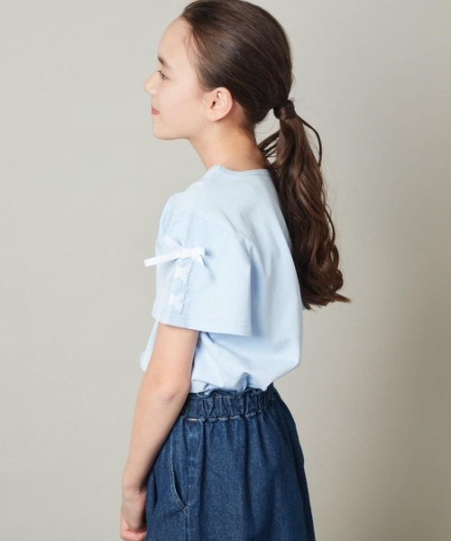 a.v.v（アーヴェヴェ）の「[100-130]レースアップリボンスリーブＴシャツ（Tシャツ/カットソー・キッズ・ホワイト/ライトブルー/ライトパープル/ブラック/ピンク・120/100/110/130）」の3枚目の写真