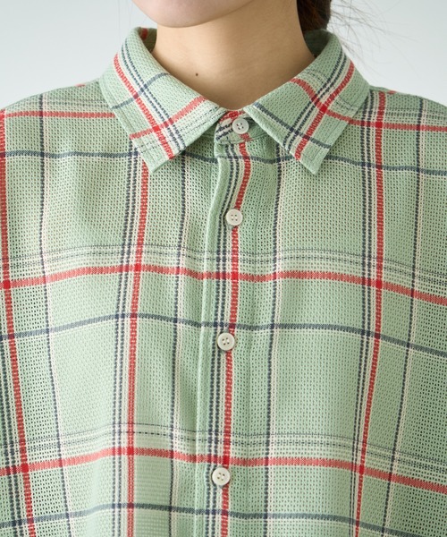 CIAOPANIC TYPY（チャオパニックティピー）の「【ユニセックス】バスケット編みメッシュチェックシャツ（シャツ/ブラウス・メンズ・ベージュ/ネイビー/グリーン/ブラウン/ブラック/ブラック系その他/グリーン系その他/レッド/イエロー/スカイブルー/ミント/ブラック系その他2/ブルー系その他4/ベージュ系その他・MEDIUM/LARGE）」の19枚目の写真