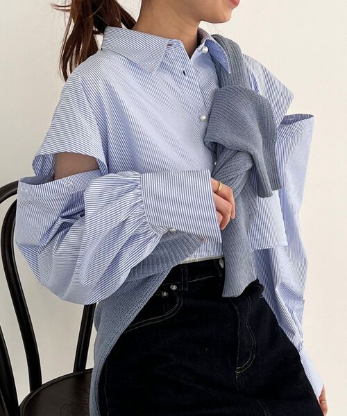 MAJESTIC LEGON（マジェスティックレゴン）の「パールボタン肩あき2wayシャツ（シャツ/ブラウス・レディース・ネイビー/ピンク/イエロー/オフホワイト/ブルー系その他2・MEDIUM）」の3枚目の写真