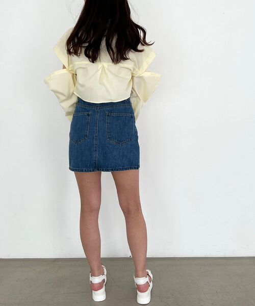 MAJESTIC LEGON（マジェスティックレゴン）の「パールボタン肩あき2wayシャツ（シャツ/ブラウス・レディース・ネイビー/ピンク/イエロー/オフホワイト/ブルー系その他2・MEDIUM）」の12枚目の写真