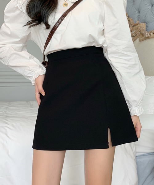 Silly(シリー)の「ハイウエストスリットミニスカート(スカート・レディース・ブラック・LARGE/MEDIUM/SMALL)」の3枚目の写真