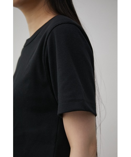 AZUL by moussy（アズールバイマウジー）の「A/B BASIC RIB CROPPED Tシャツ/アズールベーシックリブクロップドTシャツ（Tシャツ/カットソー・レディース・パープル/アイボリー/ブラック・SMALL/MEDIUM）」の21枚目の写真